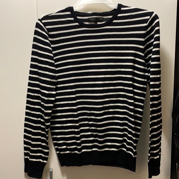 Long sleeve sweater - Picture 1 of 4